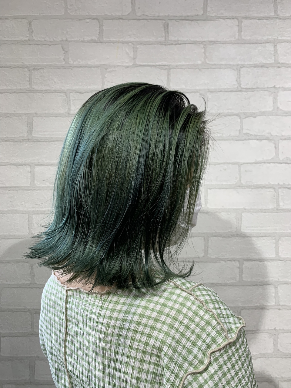 ブリーチ/ハイトーン/グリーン/伸ばしかけ/外ハネ/ボブ/肩ライン
